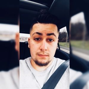 Meet your Posher, Jonathan